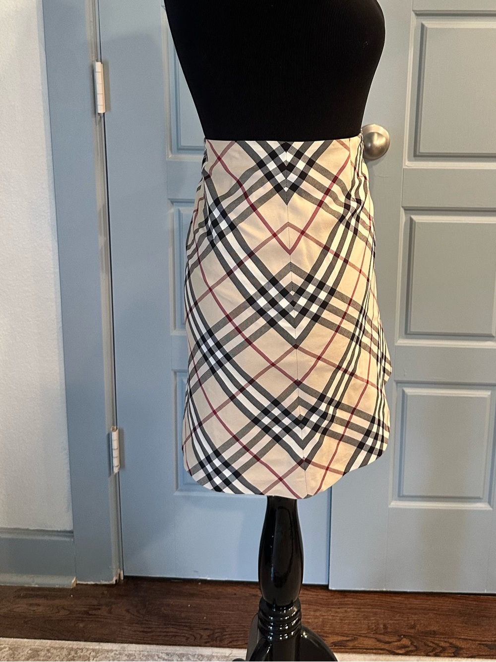 Burberry Blue Label Nova Check Plaid A-Line Mini Skirt Beige Cream- Size US 12 - Picture 2 of 5